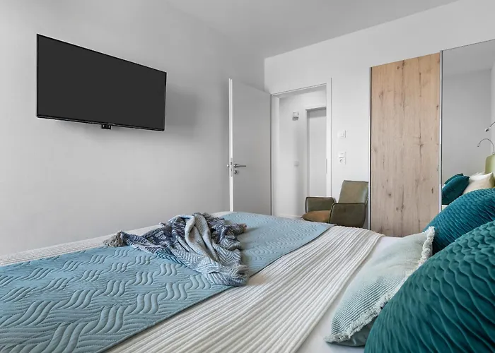 Appartement Ocean Star- 1 Og, Balkon, Hafenblick, Kamin Olpenitz